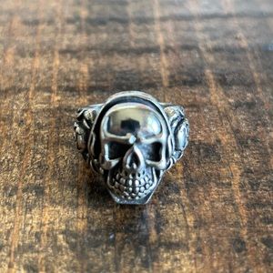 Mens silver skull ring size 8